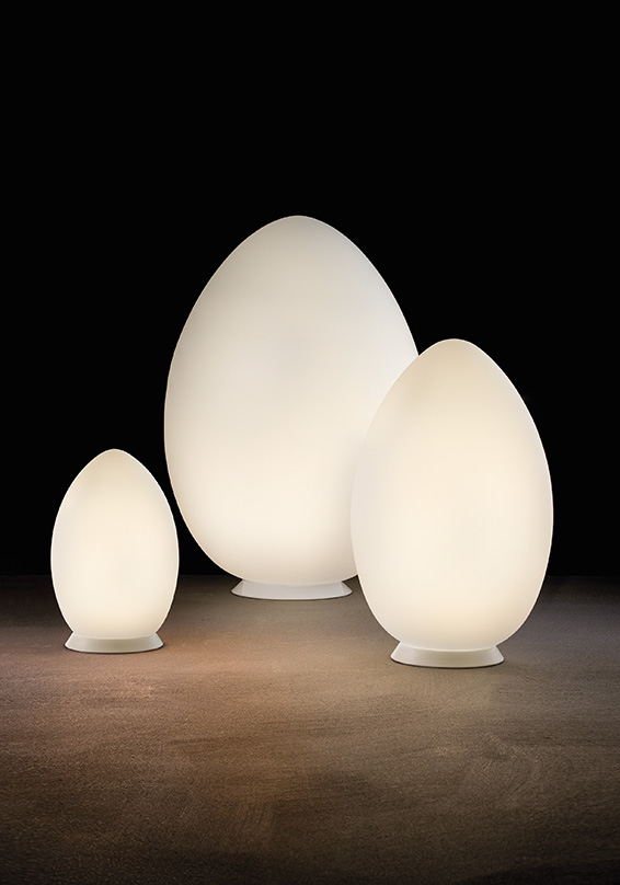 03 uova lampada da tavolo
